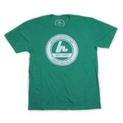 Howies Hometown Tee -Bauer vintagemodernlogogreen x480 8487a0b4 7c40 4013 829e 0155e6cf508b